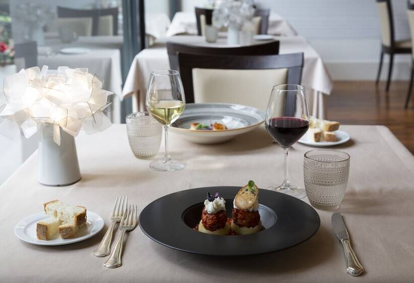 酒店 Selene Pomezia