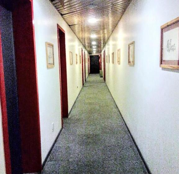 Отель Longobardo