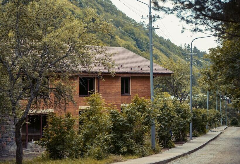 Hotel Apricot Aghveran Resort