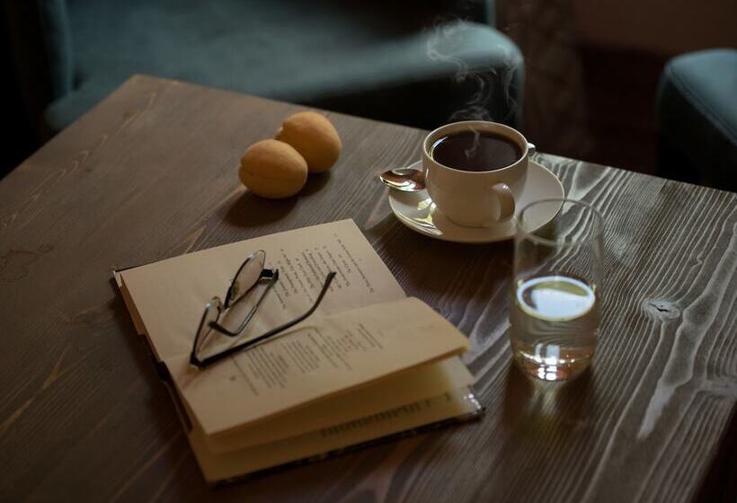 Hotel Apricot Aghveran Resort