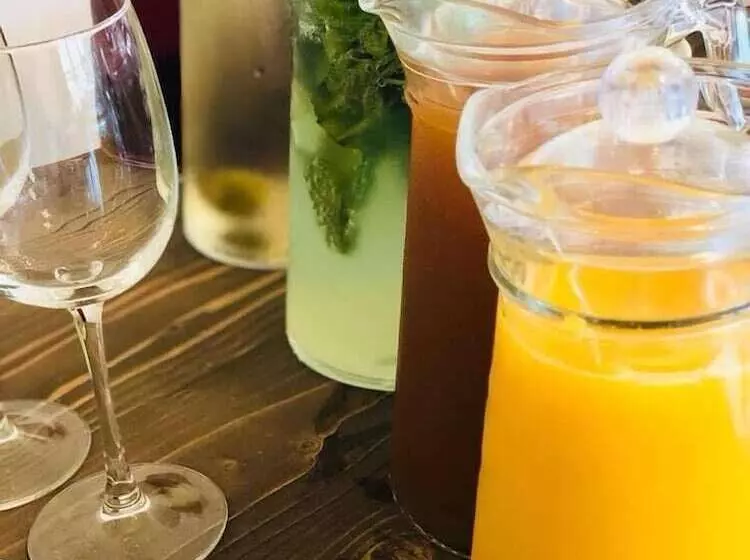 Hotelli Apricot Aghveran Resort