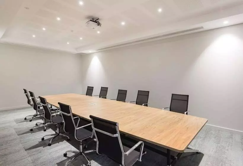 Ingot Hotel Perth, Ascend Hotel Collection