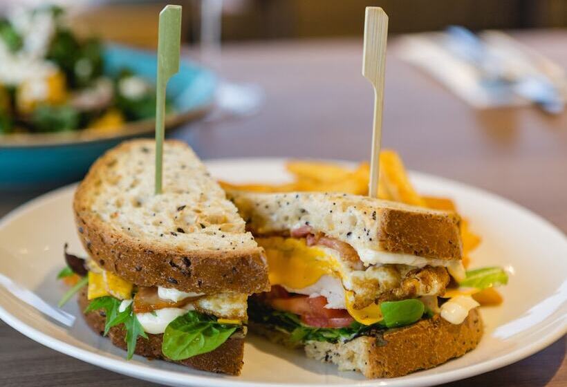 Ingot Hotel Perth, Ascend Hotel Collection