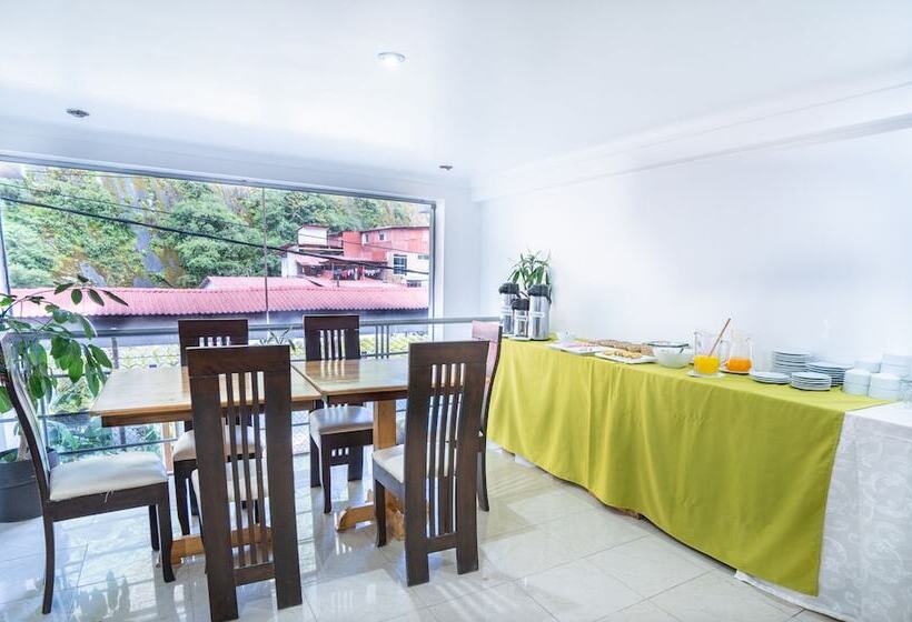 Hotel Vista Machu Picchu