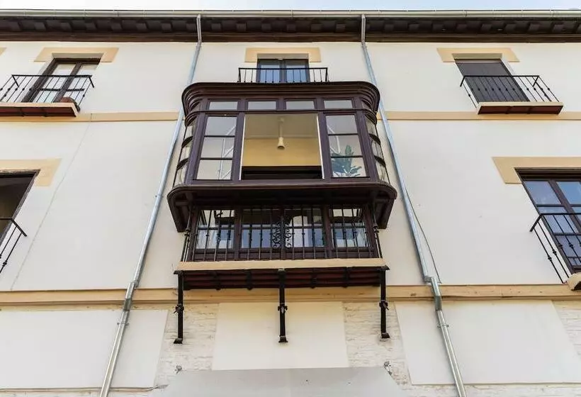 Alhambra Sonder Apartments
