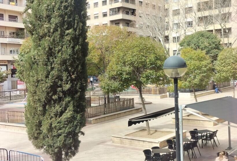 Hostal Albero By Gaiarooms