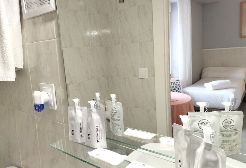 Hostal Albero By Gaiarooms