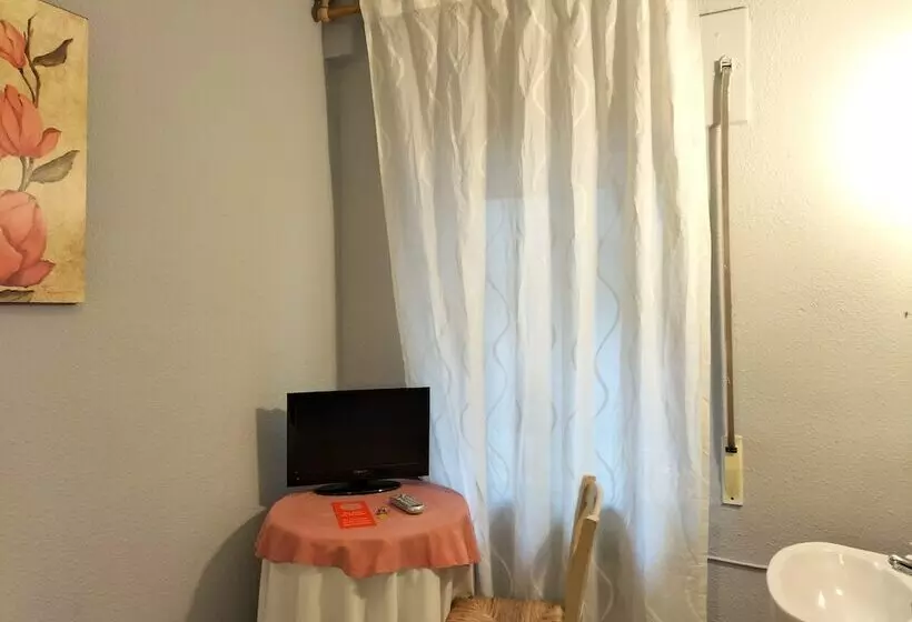 Hostal Albero By Gaiarooms