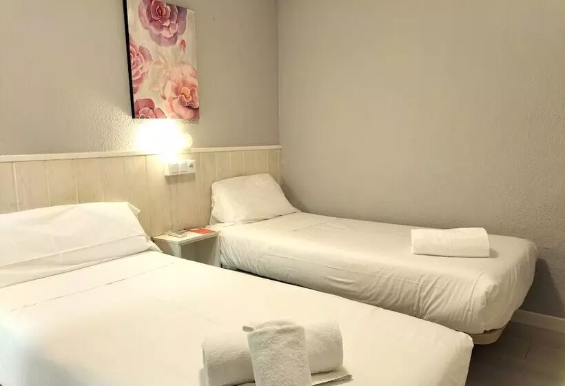 Hostal Albero By Gaiarooms