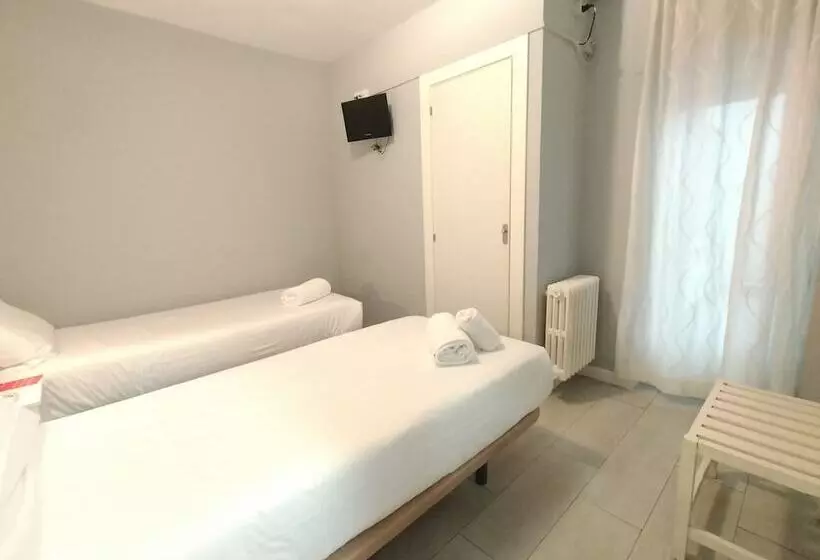 Hostal Albero By Gaiarooms