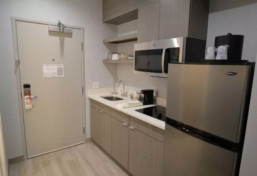 ホテル Best Western Plus Executive Residency Oklahoma City I35