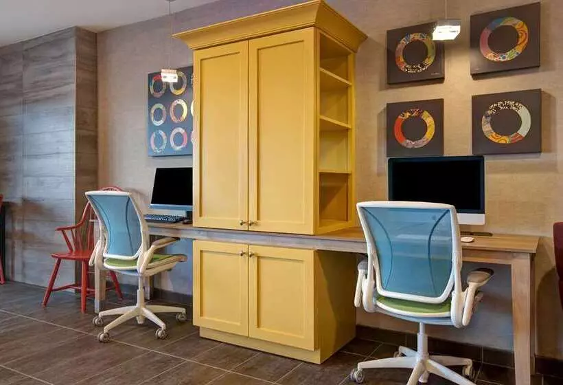 هتل Home2 Suites By Hilton Loves Park Rockford