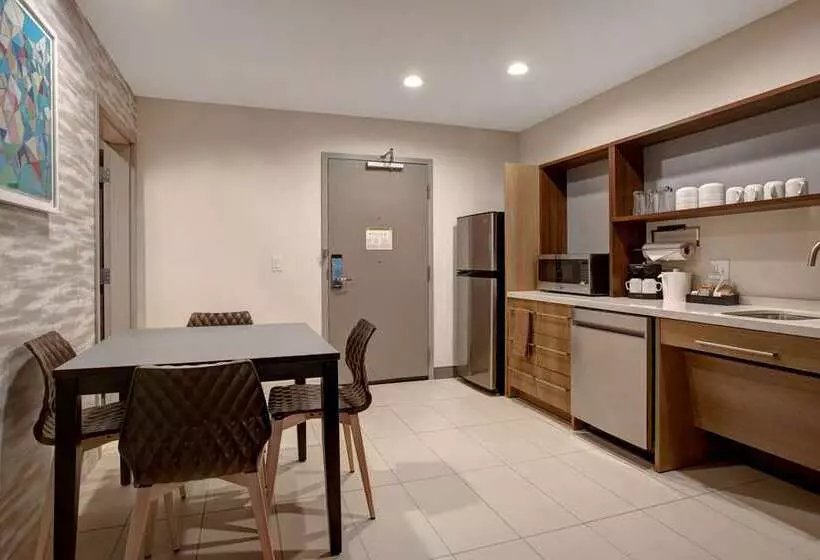 هتل Home2 Suites By Hilton Loves Park Rockford