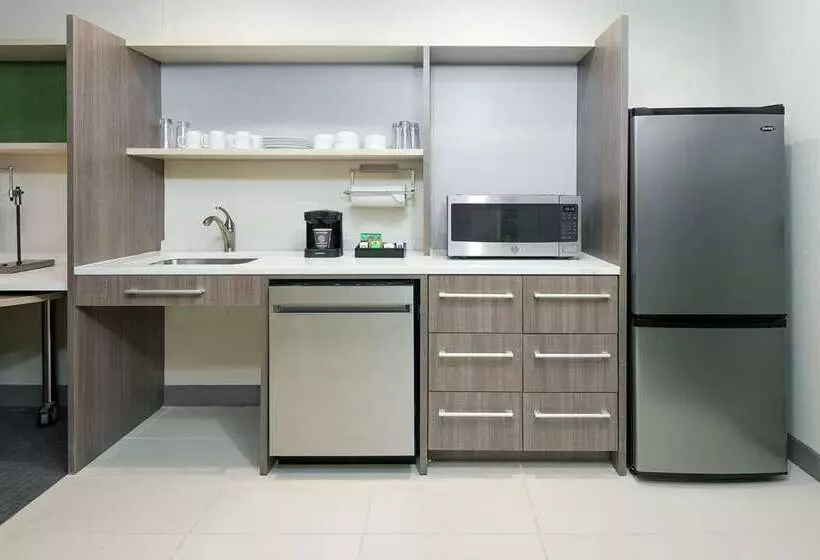 هتل Home2 Suites By Hilton Orlando Near Ucf