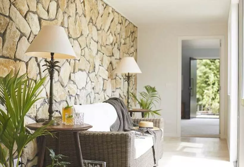 Hotelli Te Arai Lodge