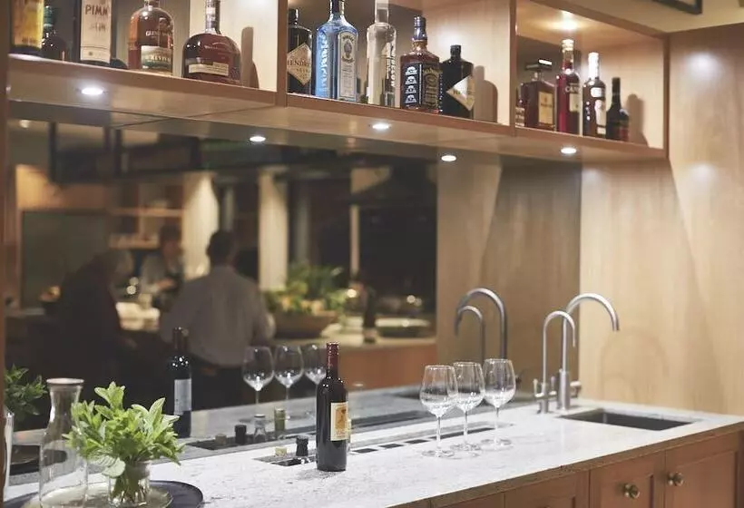 Hotelli Te Arai Lodge