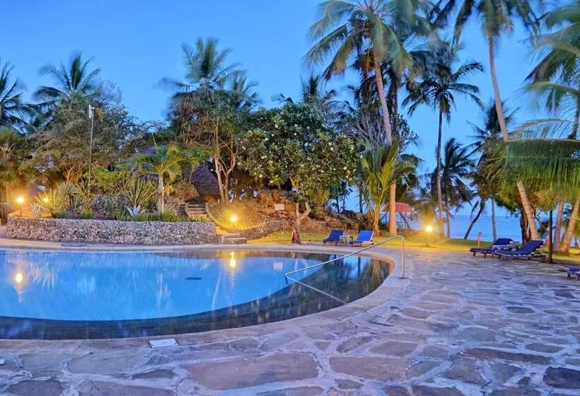 هتل Kaskazi Beach