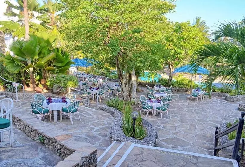 هتل Kaskazi Beach