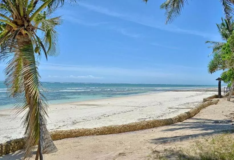 هتل Kaskazi Beach