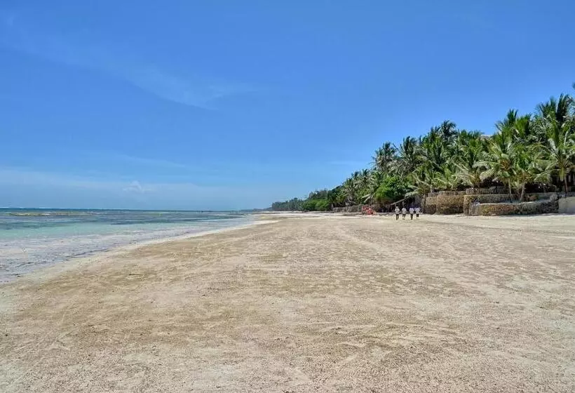 هتل Kaskazi Beach