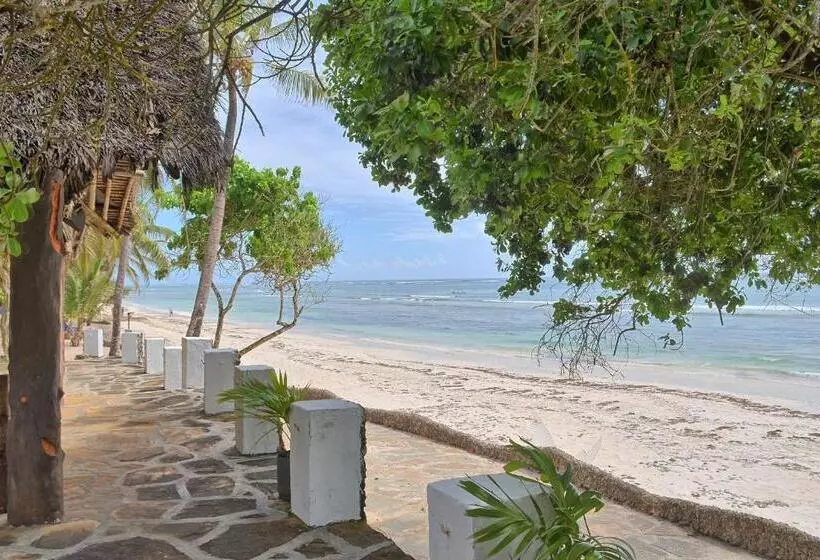 هتل Kaskazi Beach