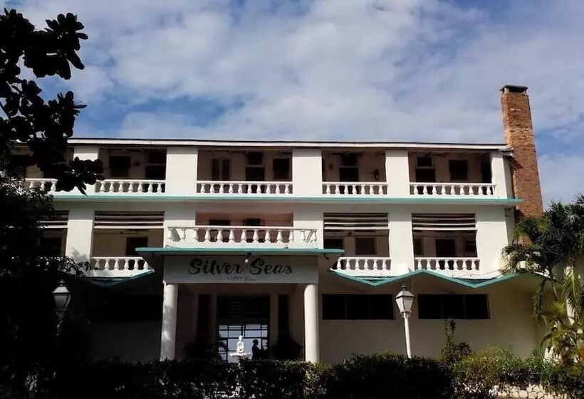 هتل Silver Seas