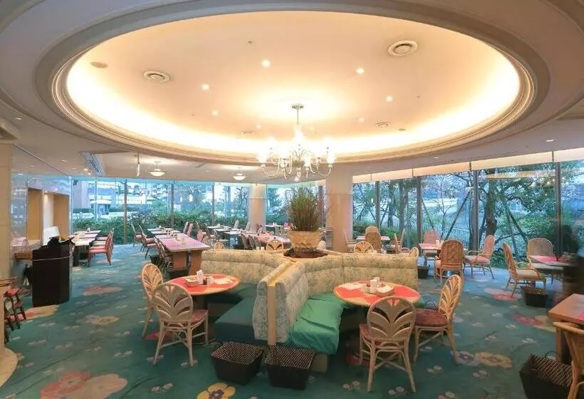 Отель Takarazuka Washington