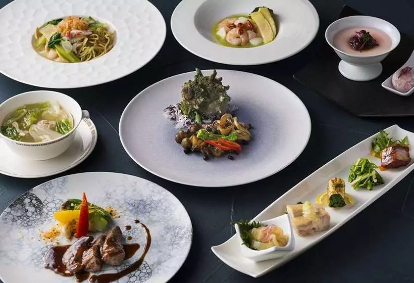 Курорт Hilton Fukuoka Sea Hawk