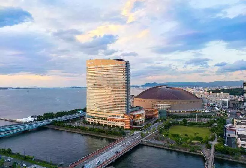 Курорт Hilton Fukuoka Sea Hawk