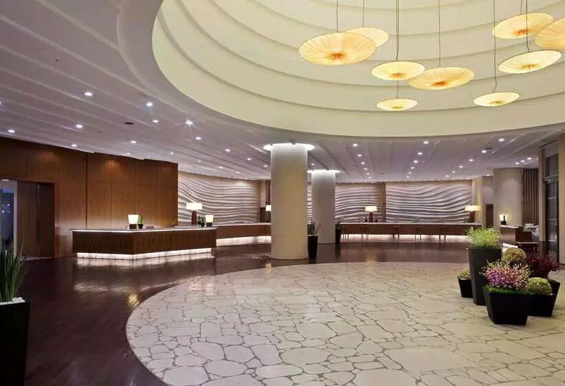 Курорт Hilton Fukuoka Sea Hawk