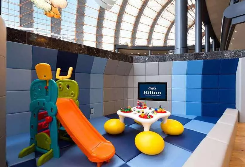 Курорт Hilton Fukuoka Sea Hawk
