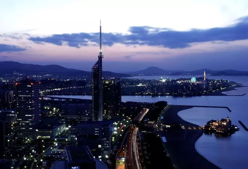 Lomakeskus Hilton Fukuoka Sea Hawk