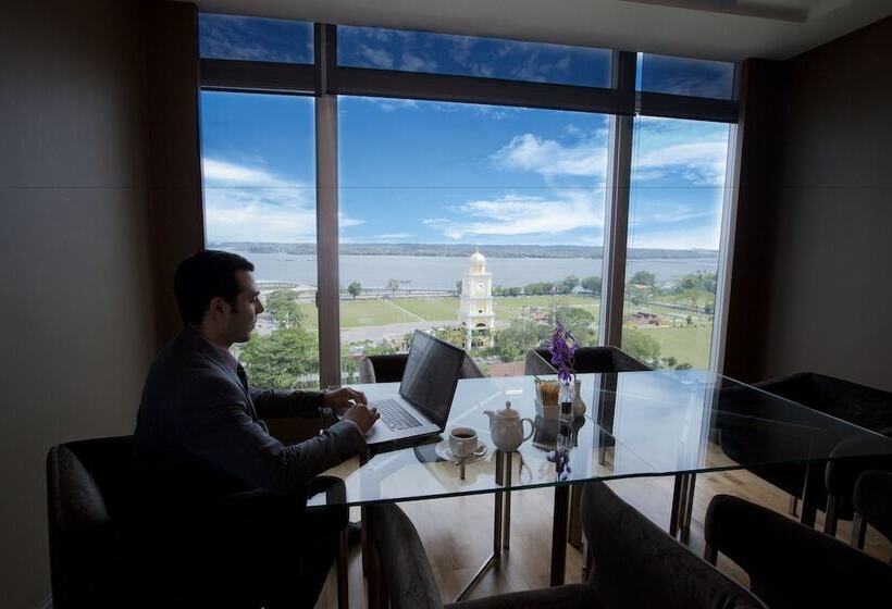 酒店 Thistle Johor Bahru