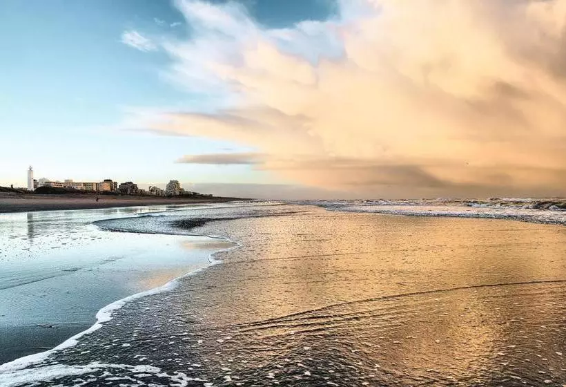 Beach Hotel Noordwijk