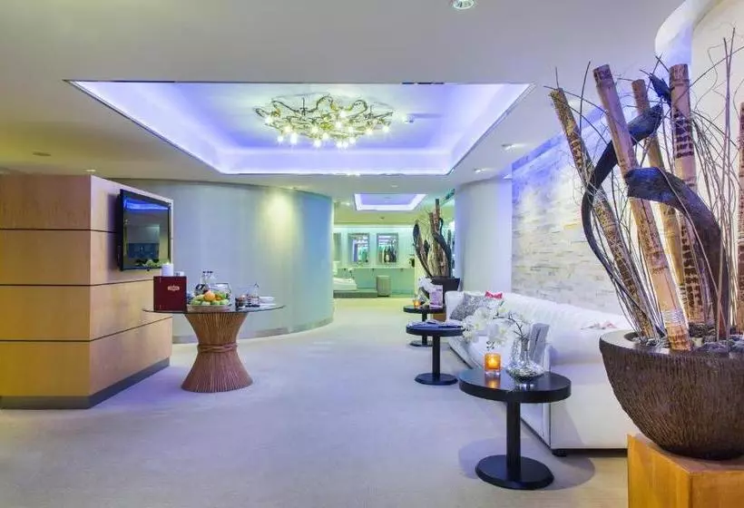 Beach Hotel Noordwijk