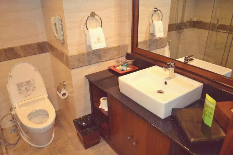 هتل Kandawgyi Palace