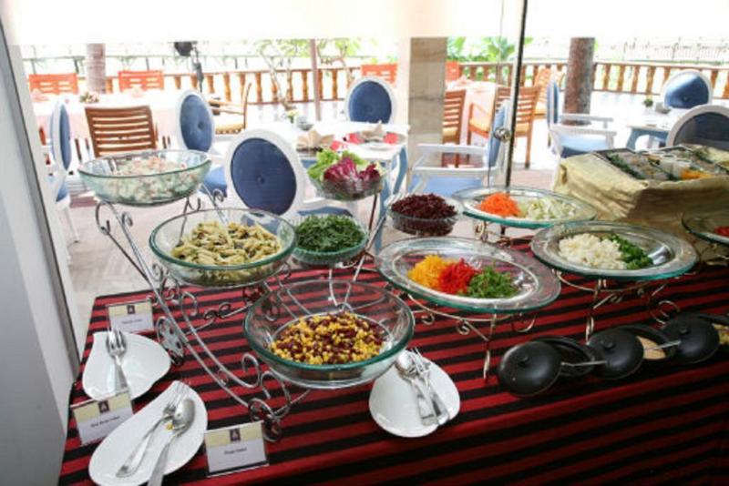 هتل Kandawgyi Palace