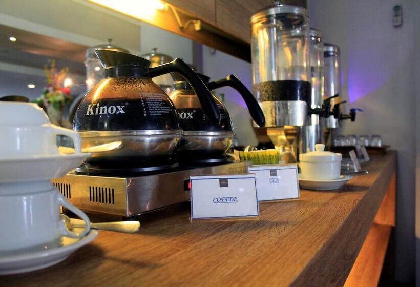 Kyriad Arra Hotel Cepu