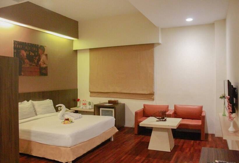 Kyriad Arra Hotel Cepu
