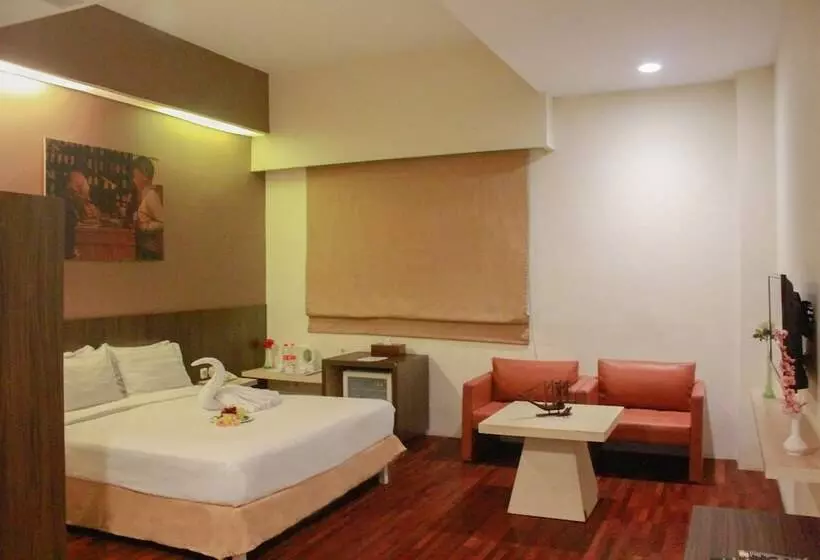 Kyriad Arra Hotel Cepu