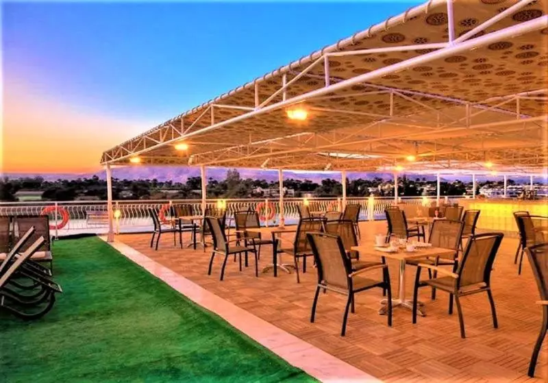 هتل Steigenberger Legacy