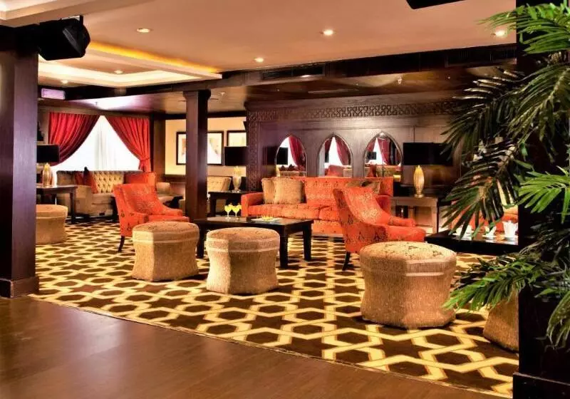 هتل Steigenberger Legacy