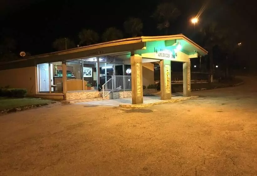 Motelli American Inn And Suites