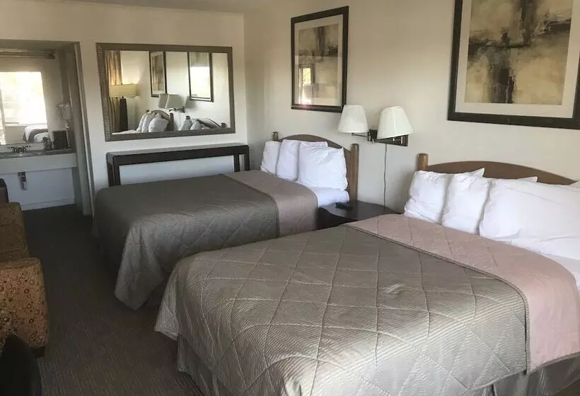 Motelli American Inn And Suites