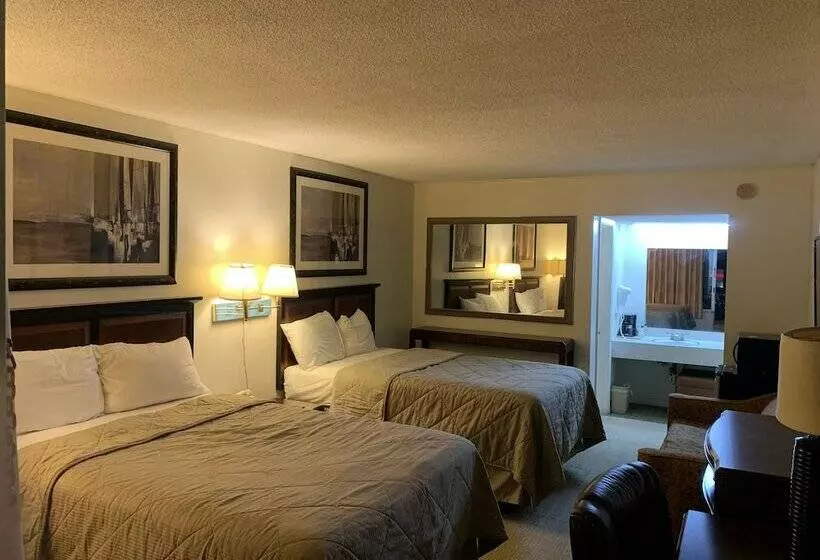 Motelli American Inn And Suites