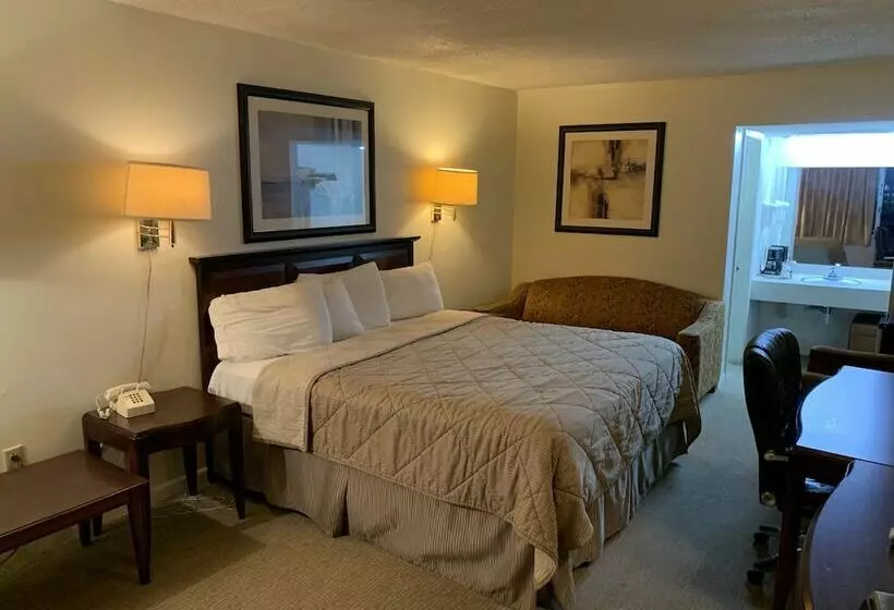 Motelli American Inn And Suites