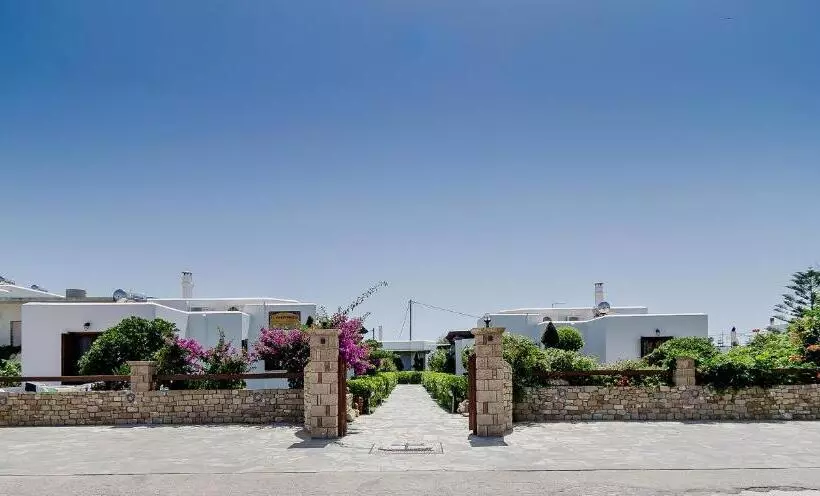 Anemonisia Deluxe Apartments & Mesonettes