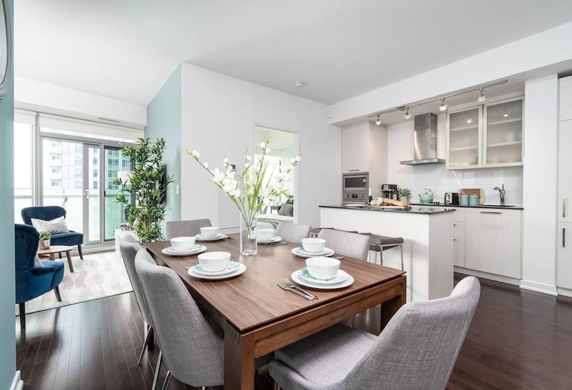 Applewood Suites  Financial District