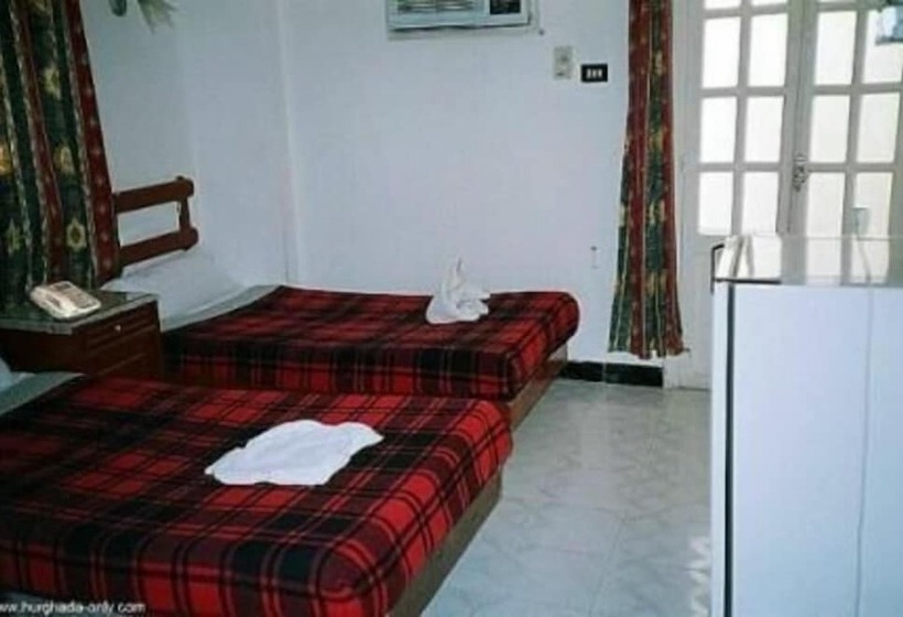 تختخواب و صبحانه 4 Seasons