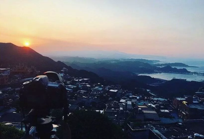 تختخواب و صبحانه Jiufen Ore Inn
